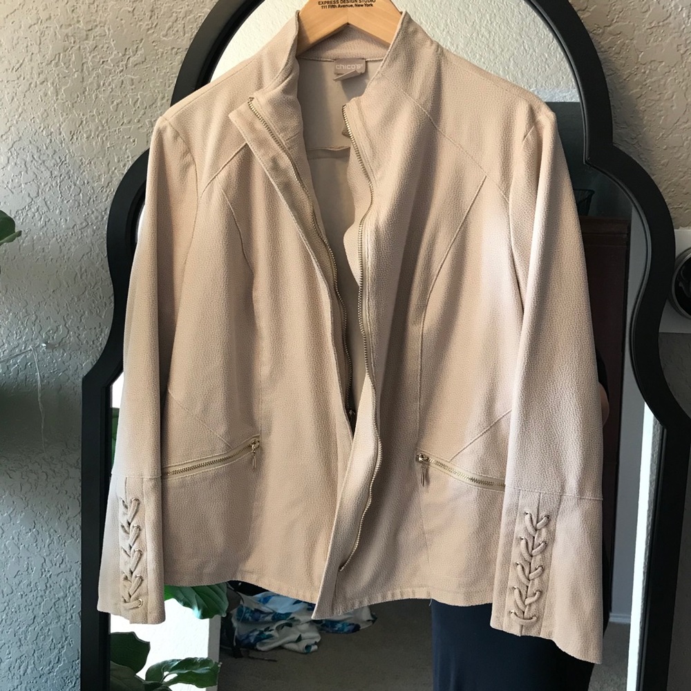 4/$25 Chico’s vanilla mid weight driving jacket